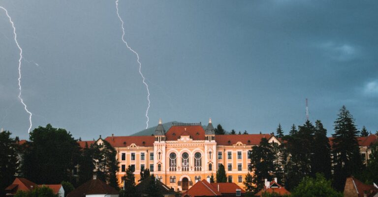 cod portocaliu furtuni România