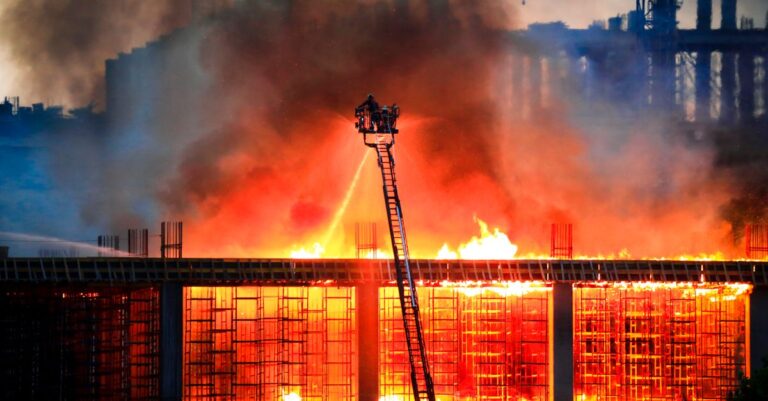 incendiu pensiune Costinești