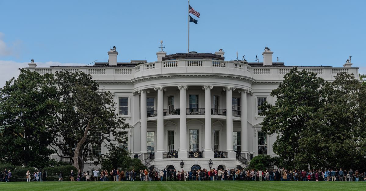 Trump 80 de ani