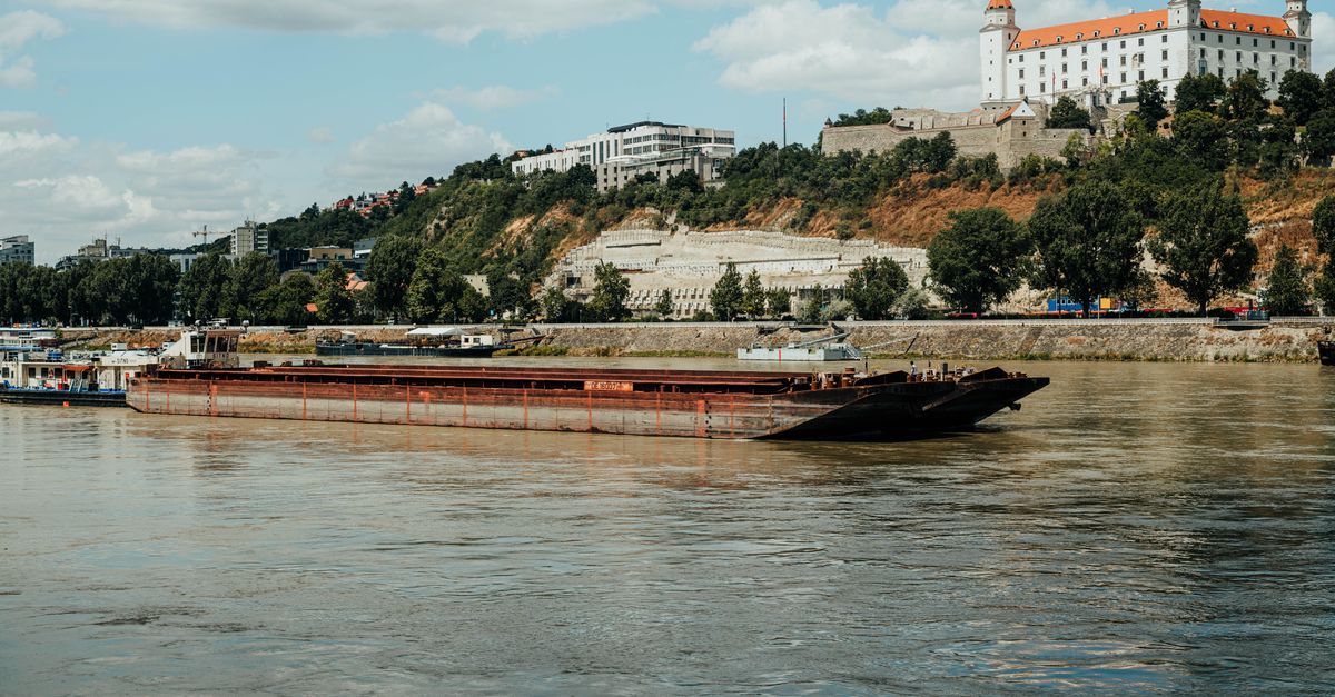 detonare stâncă Dunăre